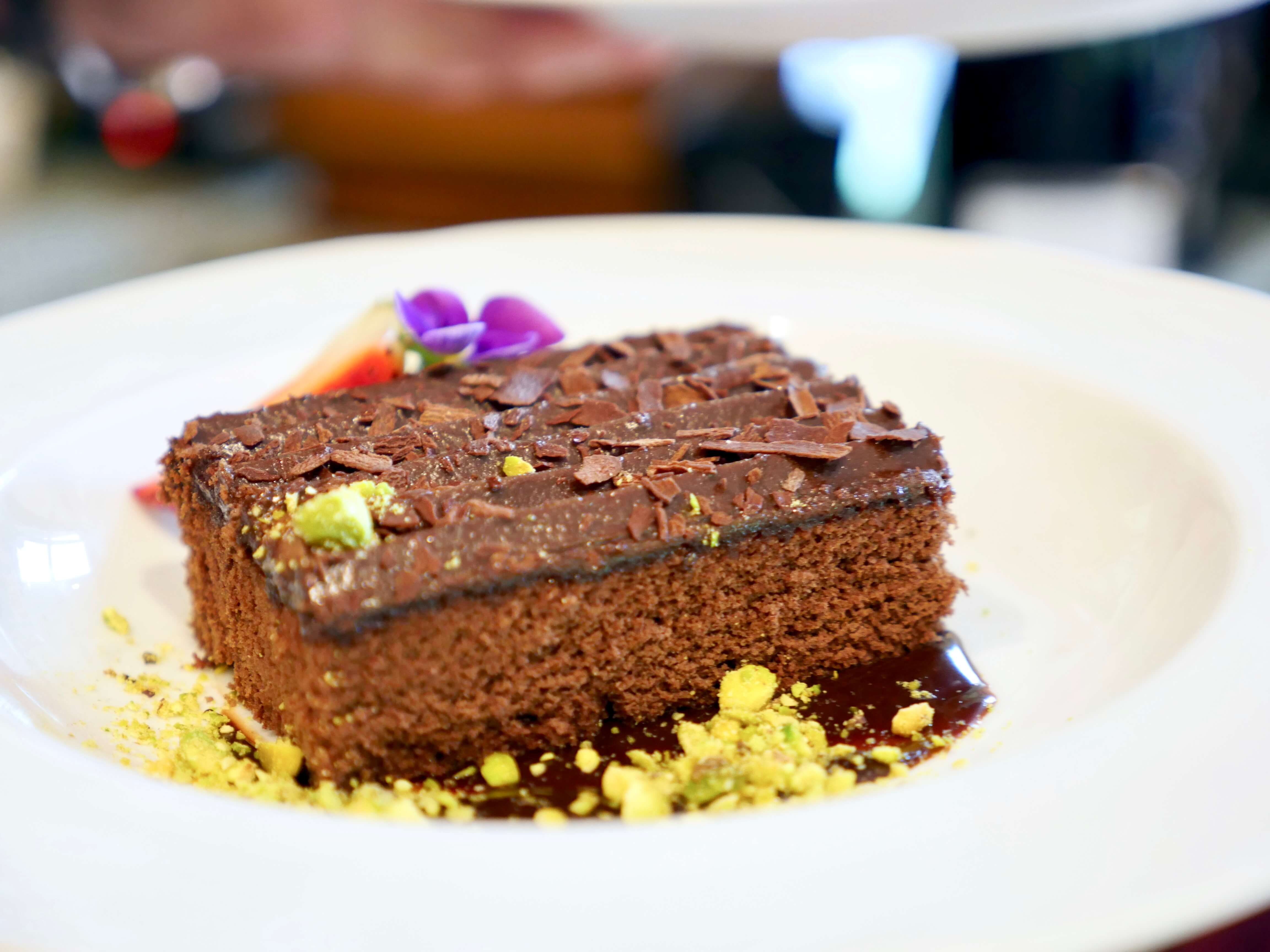 Restaurant style brownie dessert on a plate.